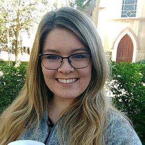 Meet your Posher, Cassandra